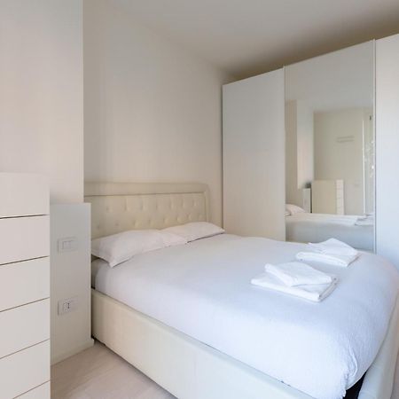 Bullona Elegant Apartment Milaan Buitenkant foto