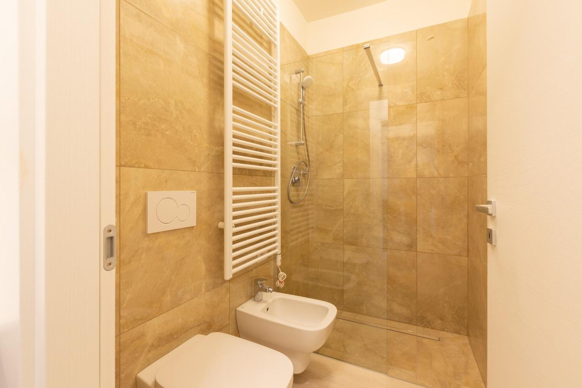 Bullona Elegant Apartment Milaan Buitenkant foto